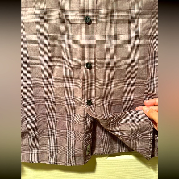 Men’s Van Heusen Button Down w Structured Collar & Pattern, Burgundy w Blue, M - Picture 3 of 4